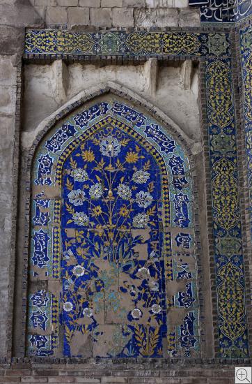blaues Blumendekor an Moschee in Buchara