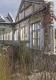 zerfallende Fensterfront an historischem Industriebau in Freising Bayern 